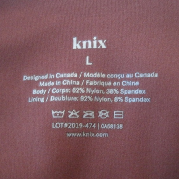 Knix Evolution Tank # 2021-474 - Picture 4 of 9